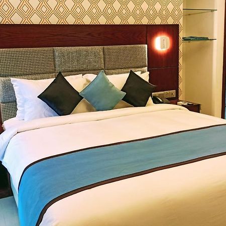 Nascent Gardenia Luxury Suites Dhaka Exteriör bild