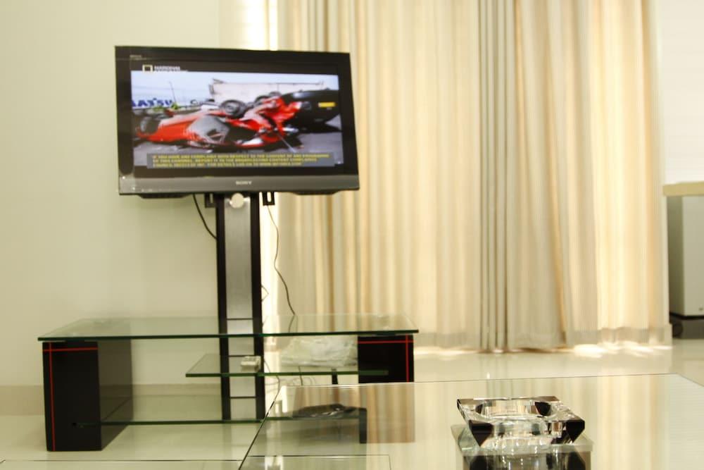 Nascent Gardenia Luxury Suites Dhaka Exteriör bild
