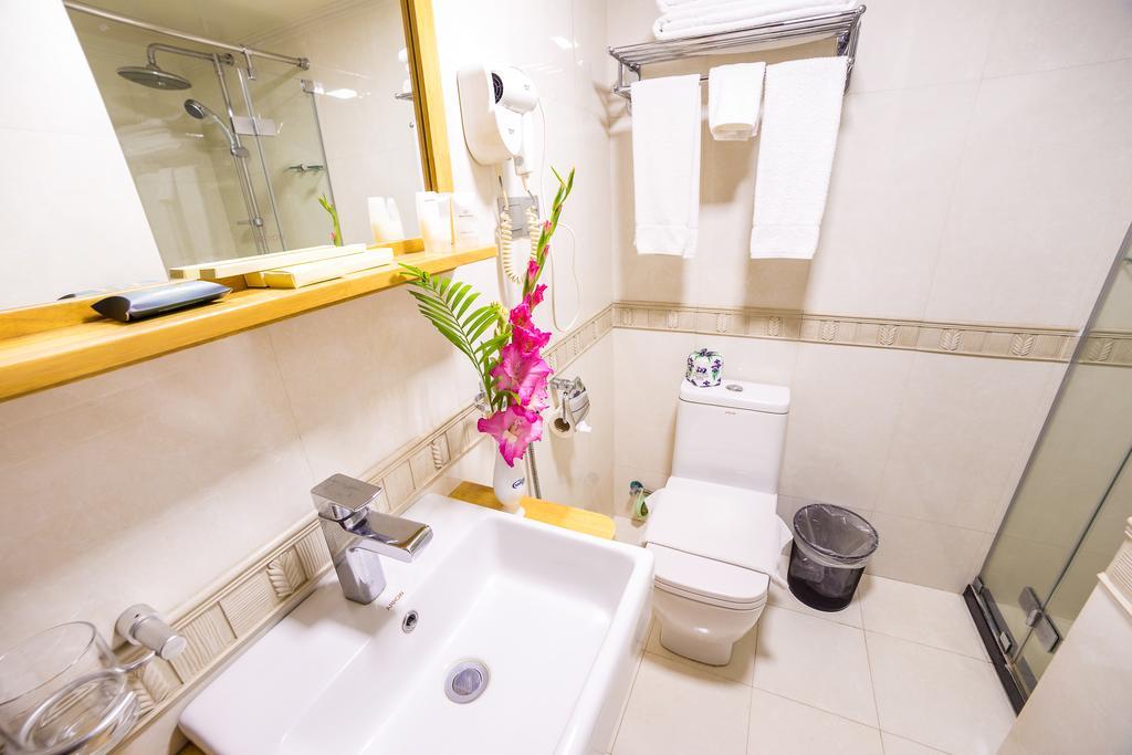 Nascent Gardenia Luxury Suites Dhaka Exteriör bild