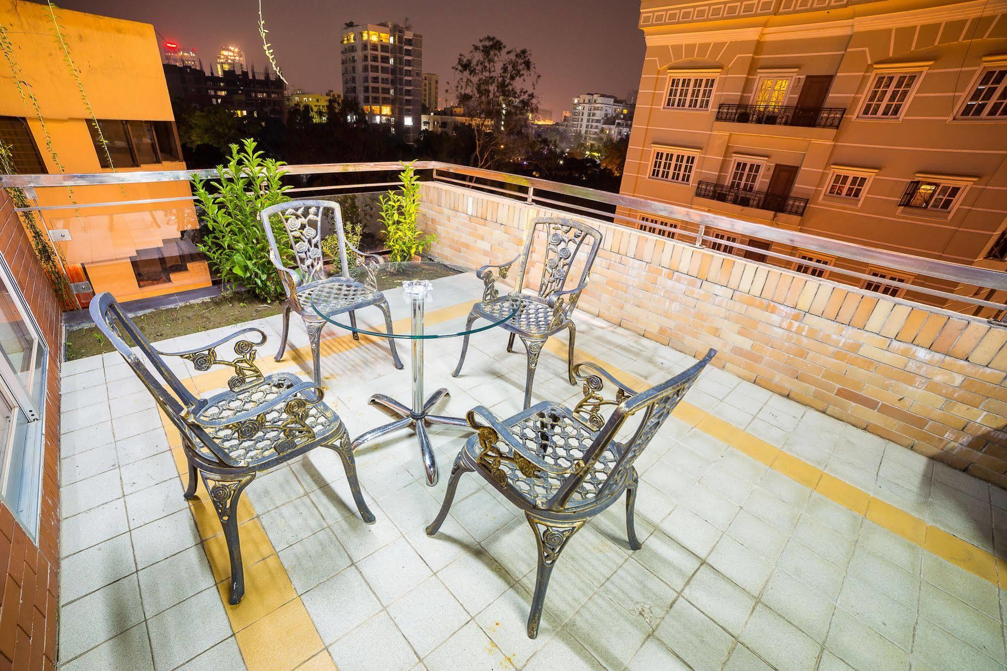 Nascent Gardenia Luxury Suites Dhaka Exteriör bild